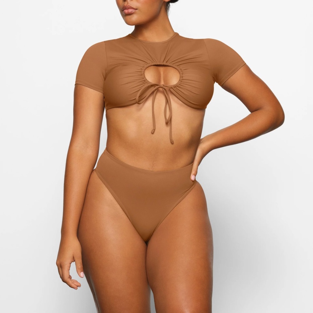 Skims Ruched Tee Shirt Swim Top